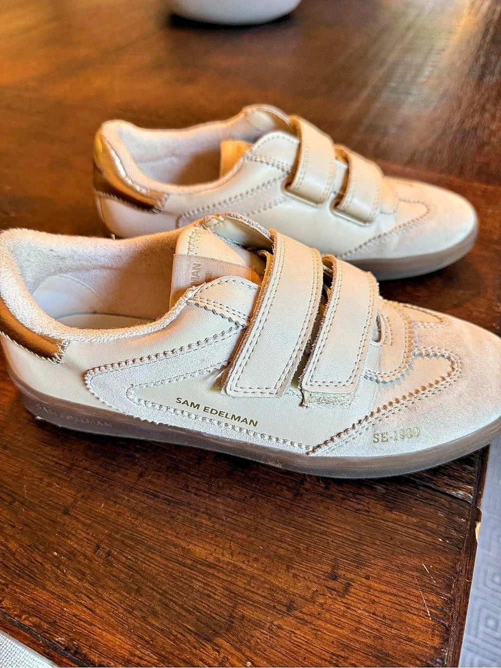 Sam Edelman SE-1980 Retro Sneaker women’s size 6m